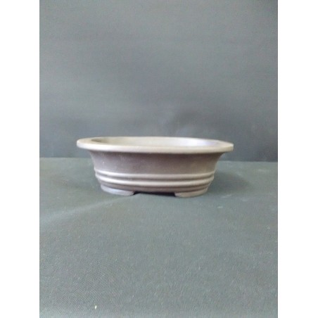 Maceta ovalada 28x24.5x7.5cm.