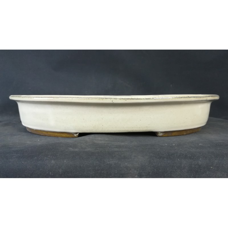 Maceta ovalada 39x31x7cm.