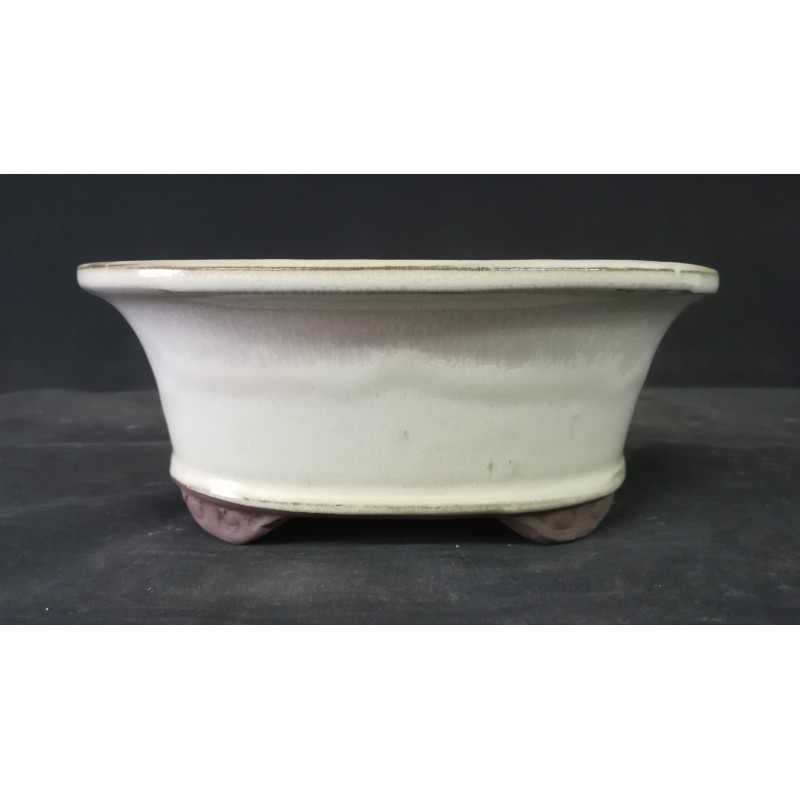Maceta ovalada 20.5x15.5x8cm.